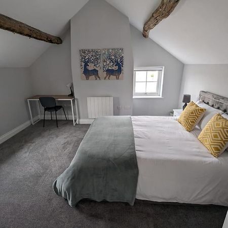 31 High Street - Modern & Stylish 2-Bed Apartment - Inc Parking Husbands Bosworth Exteriör bild