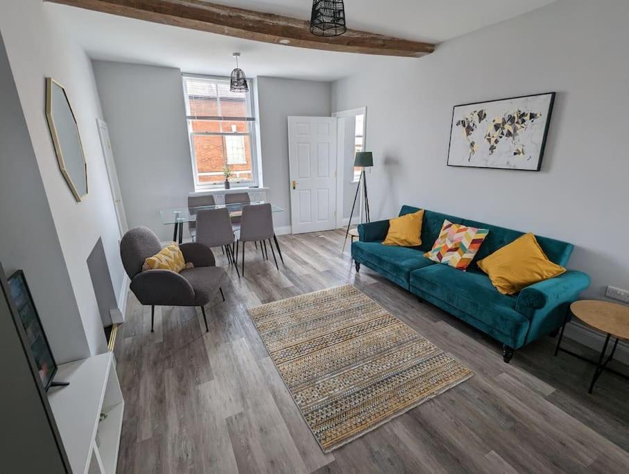 31 High Street - Modern & Stylish 2-Bed Apartment - Inc Parking Husbands Bosworth Exteriör bild
