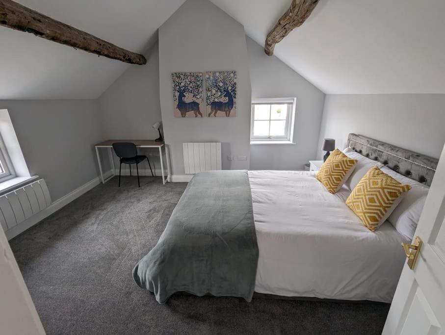 31 High Street - Modern & Stylish 2-Bed Apartment - Inc Parking Husbands Bosworth Exteriör bild
