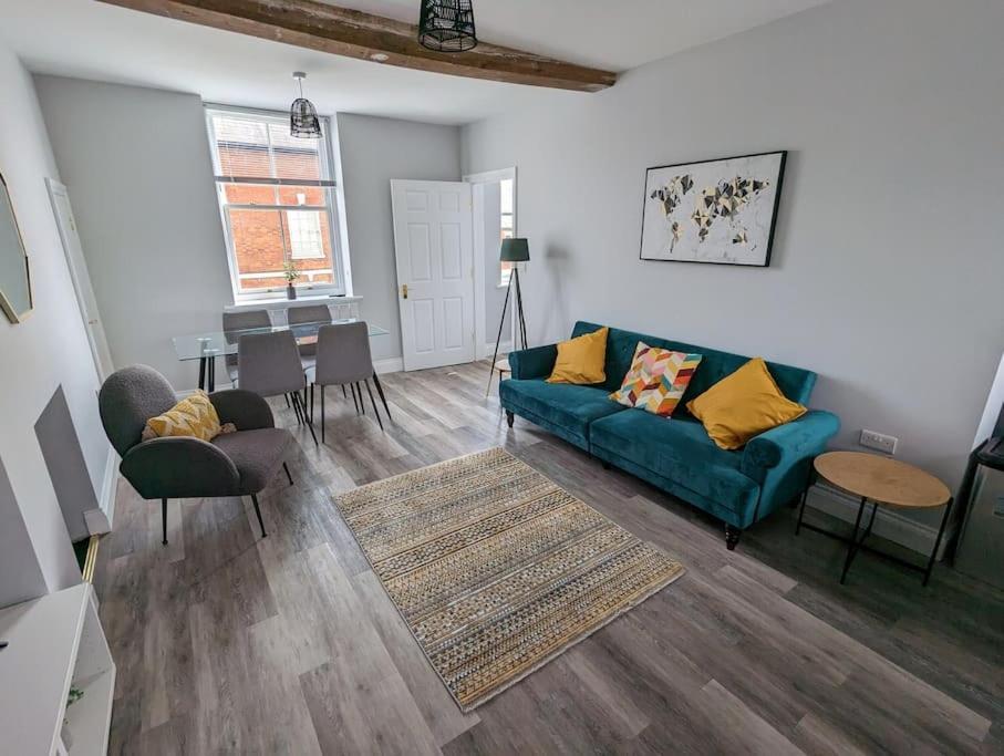 31 High Street - Modern & Stylish 2-Bed Apartment - Inc Parking Husbands Bosworth Exteriör bild